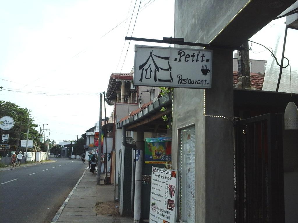 尼甘布 佩蒂特旅馆酒店 外观 照片